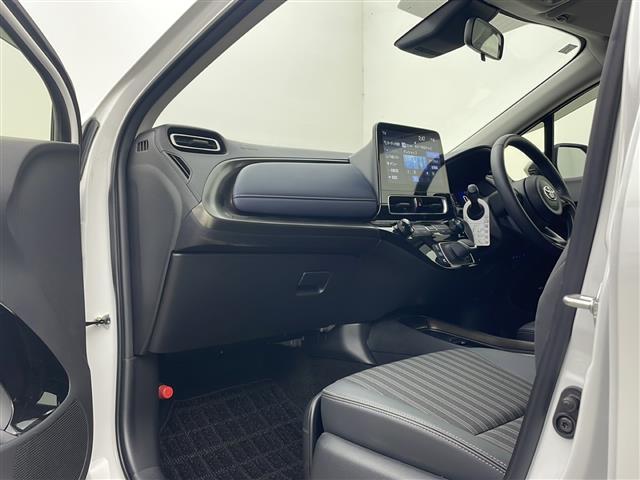 アクア Ｚ　寒冷地仕様　モデリスタエアロ　純正ナビ　全方位カメラ　レーダークルーズコントロール　フルセグ　ＡＣ１００Ｖ　モデリスタアルミホイール　スマートキー　クリアランスソナー　ステアリングヒーター　ＥＴＣ（20枚目）