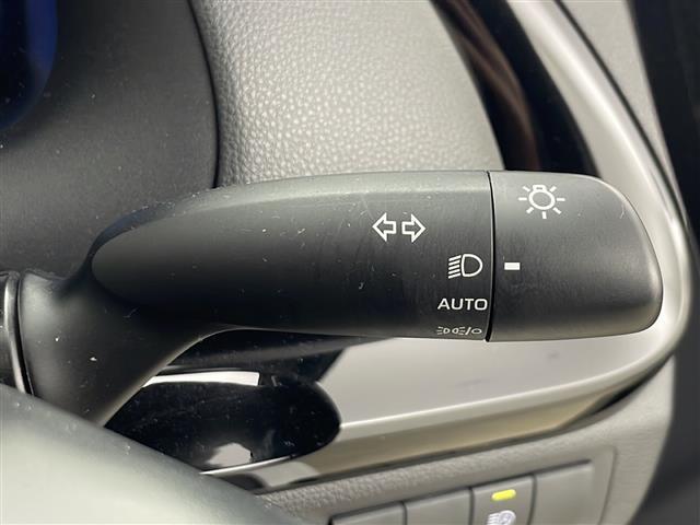 アクア Ｘ　純正ナビ　バックカメラ　衝突軽減装置　横滑り防止装置　レーンキープアシスト　レーダークルーズコントロール　コーナーセンサー　ビルトインＥＴＣ　前方ドライブレコーダー　ステアリングリモコン　ＬＥＤ（11枚目）