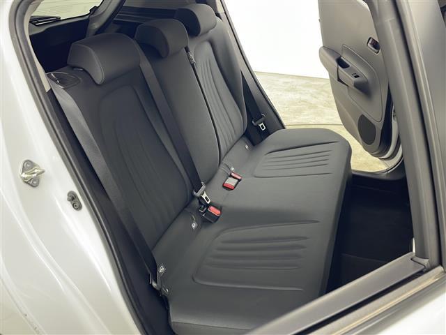 アクア Ｘ　純正ナビ　バックカメラ　衝突軽減装置　横滑り防止装置　レーンキープアシスト　レーダークルーズコントロール　コーナーセンサー　ビルトインＥＴＣ　前方ドライブレコーダー　ステアリングリモコン　ＬＥＤ（23枚目）