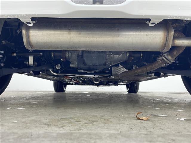 アクア Ｘ　純正ナビ　バックカメラ　衝突軽減装置　横滑り防止装置　レーンキープアシスト　レーダークルーズコントロール　コーナーセンサー　ビルトインＥＴＣ　前方ドライブレコーダー　ステアリングリモコン　ＬＥＤ（41枚目）