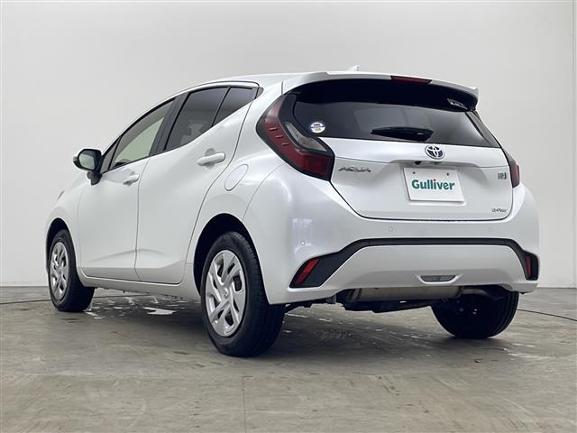 アクア Ｘ　純正ナビ　バックカメラ　衝突軽減装置　横滑り防止装置　レーンキープアシスト　レーダークルーズコントロール　コーナーセンサー　ビルトインＥＴＣ　前方ドライブレコーダー　ステアリングリモコン　ＬＥＤ（43枚目）