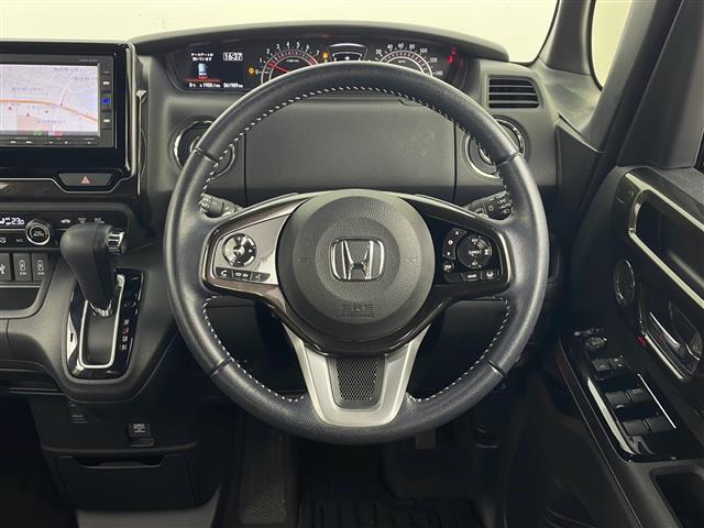 N-BOXカスタム G・Lターボホンダセンシング ホンダセンシング 純正ナビ 両側パワスラ 前席シートヒーター 電動格納ミラー ナビ連動ドラレコ 横すべり防止装置 衝突軽減装置 車線逸脱警報装置(5枚目)