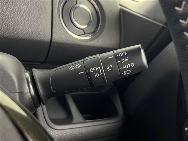N-BOXカスタム G・Lターボホンダセンシング ホンダセンシング 純正ナビ 両側パワスラ 前席シートヒーター 電動格納ミラー ナビ連動ドラレコ 横すべり防止装置 衝突軽減装置 車線逸脱警報装置(8枚目)
