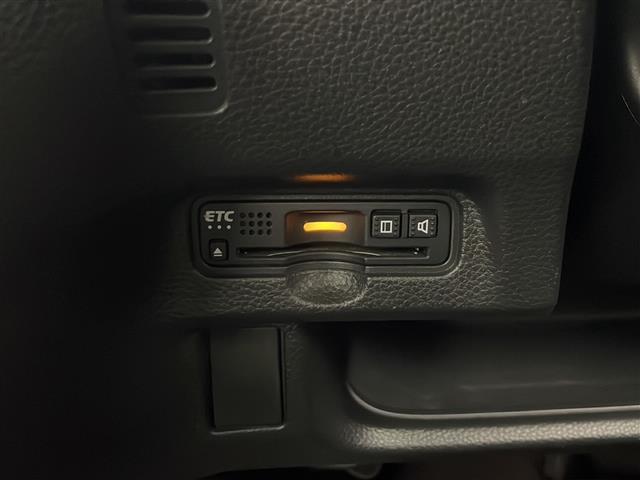 N-BOXカスタム G・Lターボホンダセンシング ホンダセンシング 純正ナビ 両側パワスラ 前席シートヒーター 電動格納ミラー ナビ連動ドラレコ 横すべり防止装置 衝突軽減装置 車線逸脱警報装置(12枚目)