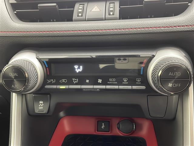 RAV4 アドベンチャー オフロードパッケージ 純正ナビ フルセグTV バックカメラ トヨタセーフティーセンス ブラインドスポットモニター レーダークルーズコントロール レザーシート ETC2.0 前後ドラレコ 運転席パワーシート LEDライト(13枚目)