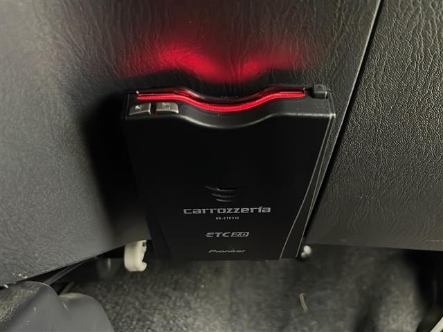 ジムニー クロスアドベンチャー 社外SDナビ ワンセグTV 特別仕様車 運転席シートヒーター ETC2.0 前後ドライブレコーダー ハンドルカバー LEDヘッドライト フォグランプ 純正アルミホイール 純正フロアマット リモコンキー(4枚目)