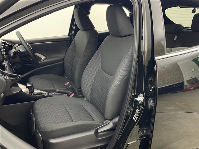 ヤリス ハイブリッドZ 純正ナビ フルセグTV 衝突被害軽減ブレーキ レーダークルーズコントロール レーンキープアシスト クリアランスソナー バックカメラ 前席シートヒーター 前後ドラレコ ETC LED オートハイビーム(24枚目)