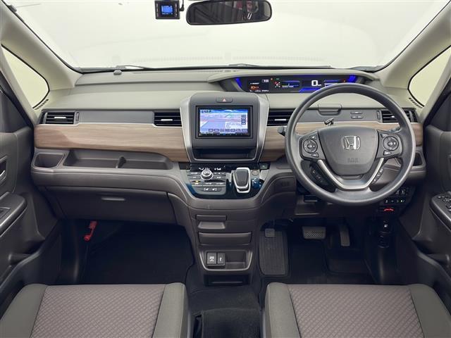フリードハイブリッド ハイブリッド・Ｇ　禁煙車　ホンダセンシング　社外メモリナビ　バックカメラ　両側パワースライドドア　レーダークルーズコントロール　ＬＥＤオートライト　前席シートヒーター　純正ホイールキャップ　ＵＳＢ　スマートキー　ＥＴＣ（42枚目）
