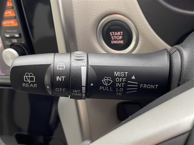 デイズ Ｘ　禁煙車　純正ＳＤナビ　アラウンドビューモニター　ＨＩＤライト　社外１４インチアルミホイール　アイドリングストップ　ＵＳＢポート　フルセグＴＶ　オートエアコン　純正フロアマット　スマートキー　ＥＴＣ（8枚目）