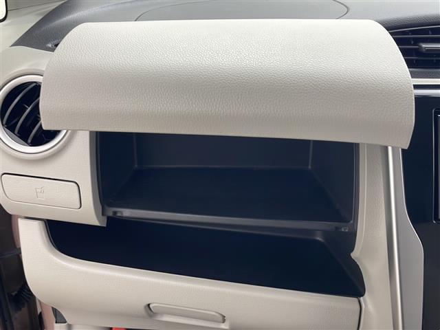 デイズ Ｘ　禁煙車　純正ＳＤナビ　アラウンドビューモニター　ＨＩＤライト　社外１４インチアルミホイール　アイドリングストップ　ＵＳＢポート　フルセグＴＶ　オートエアコン　純正フロアマット　スマートキー　ＥＴＣ（15枚目）