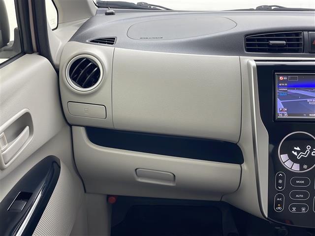 デイズ Ｘ　禁煙車　純正ＳＤナビ　アラウンドビューモニター　ＨＩＤライト　社外１４インチアルミホイール　アイドリングストップ　ＵＳＢポート　フルセグＴＶ　オートエアコン　純正フロアマット　スマートキー　ＥＴＣ（18枚目）