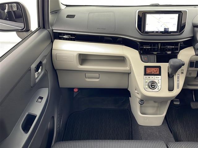 ���ŐV�i�r�i�t���Z�O�E�����Z�O�E�c�u�c�Đ��j�����ē��B�J���b�c�F���A�E�A���p�C���E�C�N���v�X�̃i�r���戵���Ă���o�b�N�J�����i�o�b�N���j�^�[�j��ȃ��j�^�[�i�t���b�v�_�E�����j�^�[�j�̎�t���\�ł��B