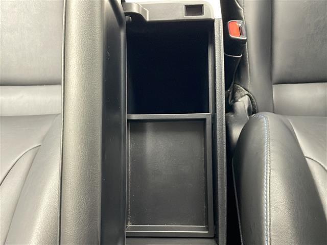 プリウス Ａツーリングセレクション　禁煙車　セーフティセンス　純正ＳＤナビ　バックカメラ　レーダークルーズコントロール　ＬＥＤオートライト　レザーシート　前席シートヒーター　オートハイビーム　クリアランスソナー　スマートキー　ＥＴＣ（21枚目）