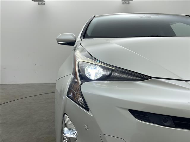 プリウス Ａツーリングセレクション　禁煙車　セーフティセンス　純正ＳＤナビ　バックカメラ　レーダークルーズコントロール　ＬＥＤオートライト　レザーシート　前席シートヒーター　オートハイビーム　クリアランスソナー　スマートキー　ＥＴＣ（30枚目）