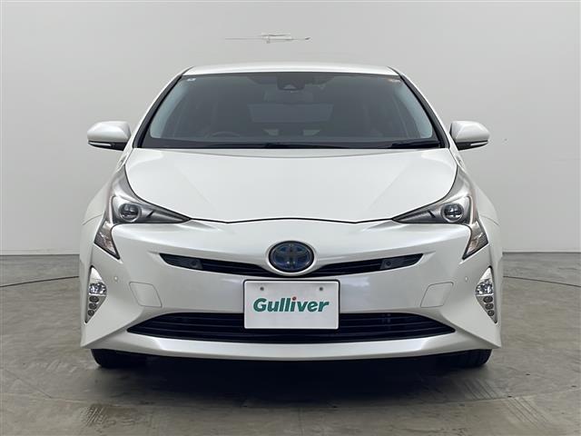 プリウス Ａツーリングセレクション　禁煙車　セーフティセンス　純正ＳＤナビ　バックカメラ　レーダークルーズコントロール　ＬＥＤオートライト　レザーシート　前席シートヒーター　オートハイビーム　クリアランスソナー　スマートキー　ＥＴＣ（33枚目）