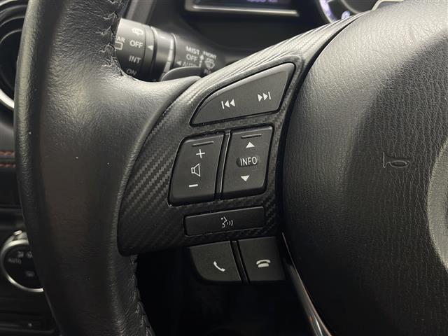 デミオ ＸＤツーリング　禁煙車　衝突被害軽減ブレーキ　純正ＳＤナビ　バックカメラ　クルーズコントロール　ＨＩＤオートライト　社外１５インチアルミホイール　ブラインドスポットモニター　パドルシフト　スマートキー　ＥＴＣ（8枚目）