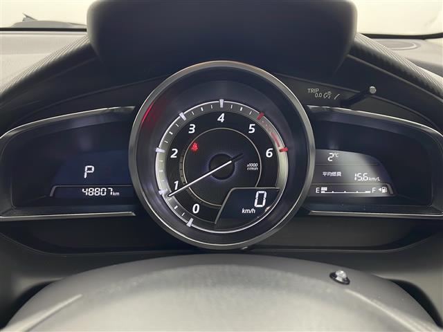 デミオ ＸＤツーリング　禁煙車　衝突被害軽減ブレーキ　純正ＳＤナビ　バックカメラ　クルーズコントロール　ＨＩＤオートライト　社外１５インチアルミホイール　ブラインドスポットモニター　パドルシフト　スマートキー　ＥＴＣ（12枚目）