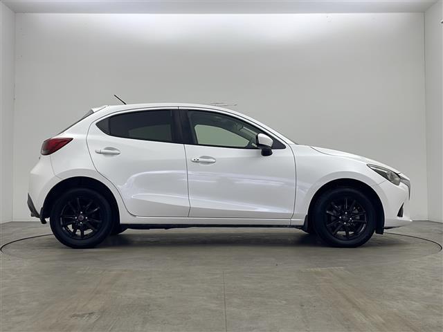 デミオ ＸＤツーリング　禁煙車　衝突被害軽減ブレーキ　純正ＳＤナビ　バックカメラ　クルーズコントロール　ＨＩＤオートライト　社外１５インチアルミホイール　ブラインドスポットモニター　パドルシフト　スマートキー　ＥＴＣ（39枚目）