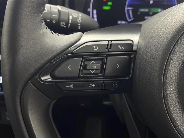 ヤリスクロス ハイブリッドZ 寒冷地仕様 禁煙車 セーフティセンス 純正メモリナビ パノラミックビューモニター パワーバックドア レーダークルーズコントロール LEDオートライト ハーフレザー シートヒーター 純正AW ETC(8枚目)