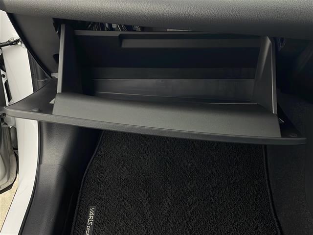 ヤリスクロス ハイブリッドZ 寒冷地仕様 禁煙車 セーフティセンス 純正メモリナビ パノラミックビューモニター パワーバックドア レーダークルーズコントロール LEDオートライト ハーフレザー シートヒーター 純正AW ETC(19枚目)