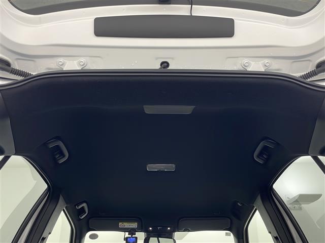 ヤリスクロス ハイブリッドZ 寒冷地仕様 禁煙車 セーフティセンス 純正メモリナビ パノラミックビューモニター パワーバックドア レーダークルーズコントロール LEDオートライト ハーフレザー シートヒーター 純正AW ETC(28枚目)