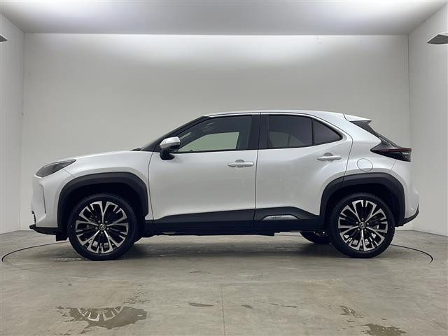 ヤリスクロス ハイブリッドZ 寒冷地仕様 禁煙車 セーフティセンス 純正メモリナビ パノラミックビューモニター パワーバックドア レーダークルーズコントロール LEDオートライト ハーフレザー シートヒーター 純正AW ETC(34枚目)