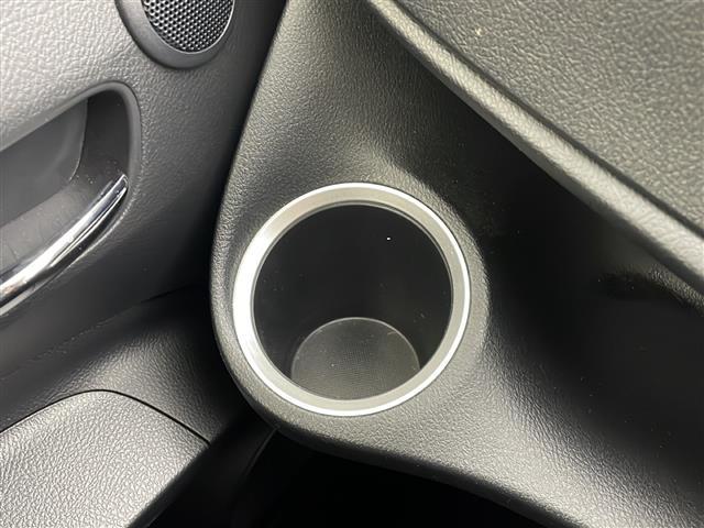 シエンタ Ｇ　クエロ　４ＷＤ　トヨタセーフティセンス　純正ＳＤナビ　フルセグ　バックカメラ　両側パワースライドドア　ハーフレザーシート　クリアランスソナー　ＬＥＤオートライト　革巻きステアリング　スマートキー　ＥＴＣ（19枚目）