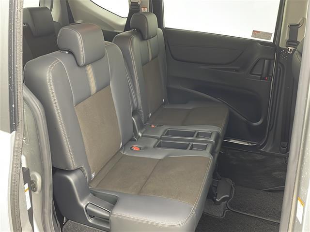 シエンタ Ｇ　クエロ　４ＷＤ　トヨタセーフティセンス　純正ＳＤナビ　フルセグ　バックカメラ　両側パワースライドドア　ハーフレザーシート　クリアランスソナー　ＬＥＤオートライト　革巻きステアリング　スマートキー　ＥＴＣ（23枚目）