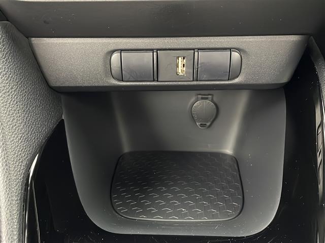 ヤリス G トヨタセーフティセンス 純正ディスプレイオーディオ Apple Car Play Bluetooth CD DVD バックカメラ クリアランスソナー LEDオートライト オートマチックハイビーム(15枚目)