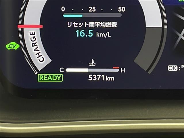 カローラクロス ハイブリッド　Ｚ　パノラマルーフ　トヨタセーフティセンス　純正ナビ　フルセグ　パノラミックビューモニター　レーダークルーズコントロール　ハーフレザーシート　シートヒーター　ベンチレーション　ステアリングヒーター　ＥＴＣ（8枚目）