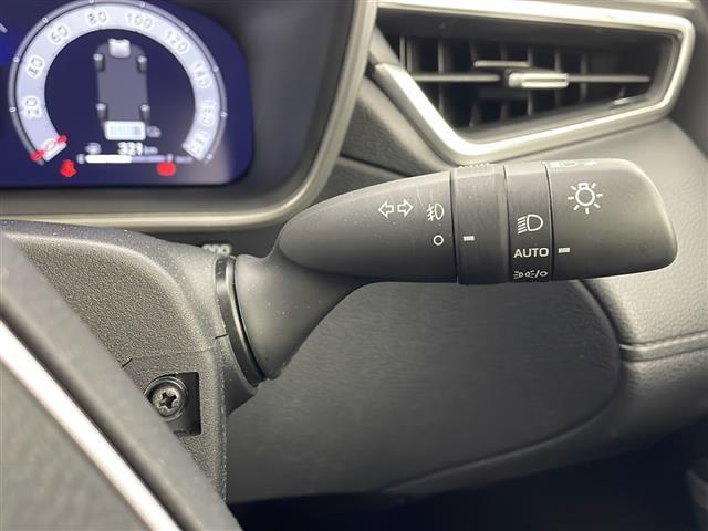 カローラクロス ハイブリッド　Ｚ　パノラマルーフ　トヨタセーフティセンス　純正ナビ　フルセグ　パノラミックビューモニター　レーダークルーズコントロール　ハーフレザーシート　シートヒーター　ベンチレーション　ステアリングヒーター　ＥＴＣ（12枚目）