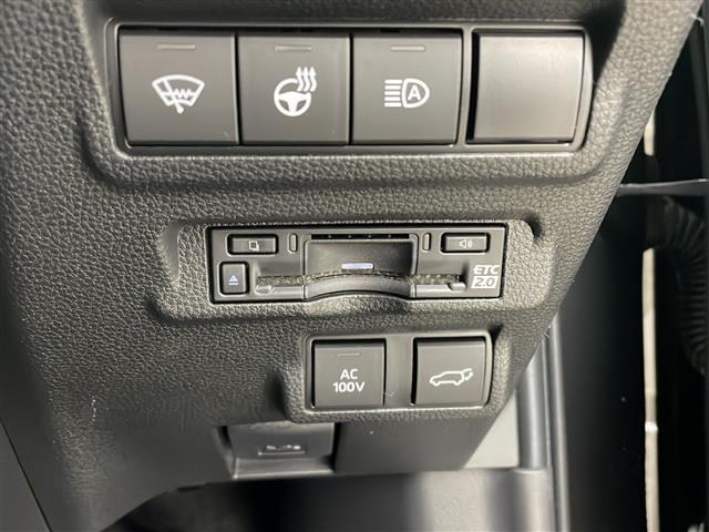 カローラクロス ハイブリッド　Ｚ　パノラマルーフ　トヨタセーフティセンス　純正ナビ　フルセグ　パノラミックビューモニター　レーダークルーズコントロール　ハーフレザーシート　シートヒーター　ベンチレーション　ステアリングヒーター　ＥＴＣ（14枚目）