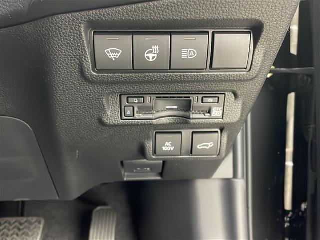 カローラクロス ハイブリッド　Ｚ　パノラマルーフ　トヨタセーフティセンス　純正ナビ　フルセグ　パノラミックビューモニター　レーダークルーズコントロール　ハーフレザーシート　シートヒーター　ベンチレーション　ステアリングヒーター　ＥＴＣ（15枚目）