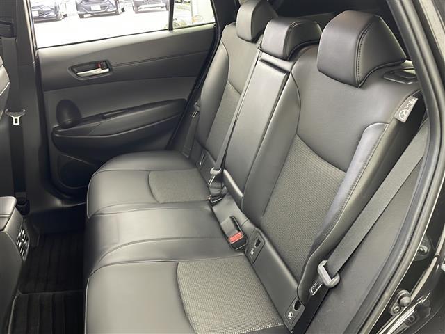 カローラクロス ハイブリッド　Ｚ　パノラマルーフ　トヨタセーフティセンス　純正ナビ　フルセグ　パノラミックビューモニター　レーダークルーズコントロール　ハーフレザーシート　シートヒーター　ベンチレーション　ステアリングヒーター　ＥＴＣ（22枚目）