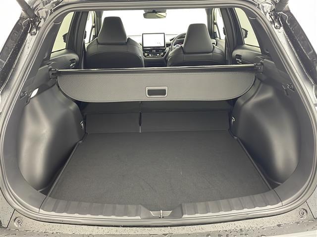 カローラクロス ハイブリッド　Ｚ　パノラマルーフ　トヨタセーフティセンス　純正ナビ　フルセグ　パノラミックビューモニター　レーダークルーズコントロール　ハーフレザーシート　シートヒーター　ベンチレーション　ステアリングヒーター　ＥＴＣ（23枚目）