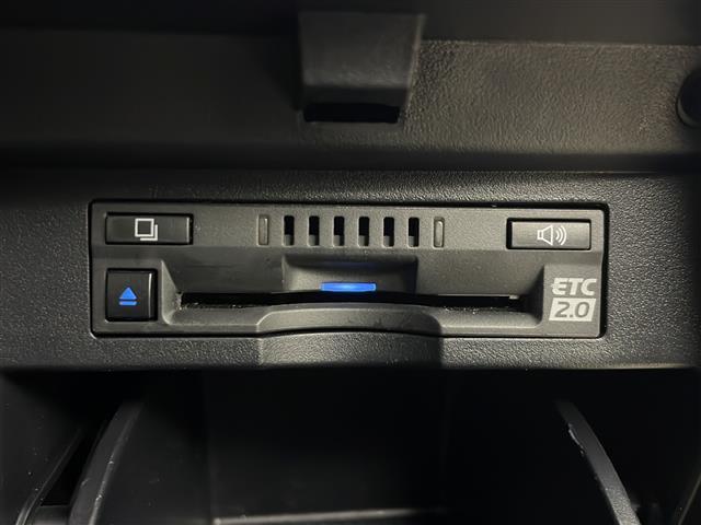 アルファードハイブリッド ＳＲ　Ｃパッケージ　サンルーフ　純正フリップダウンモニター　トヨタセーフティセンス　純正１０．５型ナビ　フルセグ　Ｂｌｕｅｔｏｏｔｈ　パノラミックビューモニター　両側パワースライドドア　レーダークルーズコントロール（18枚目）