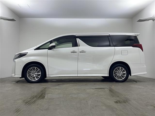 アルファードハイブリッド ＳＲ　Ｃパッケージ　サンルーフ　純正フリップダウンモニター　トヨタセーフティセンス　純正１０．５型ナビ　フルセグ　Ｂｌｕｅｔｏｏｔｈ　パノラミックビューモニター　両側パワースライドドア　レーダークルーズコントロール（31枚目）