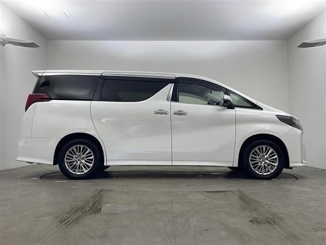 アルファードハイブリッド ＳＲ　Ｃパッケージ　サンルーフ　純正フリップダウンモニター　トヨタセーフティセンス　純正１０．５型ナビ　フルセグ　Ｂｌｕｅｔｏｏｔｈ　パノラミックビューモニター　両側パワースライドドア　レーダークルーズコントロール（35枚目）