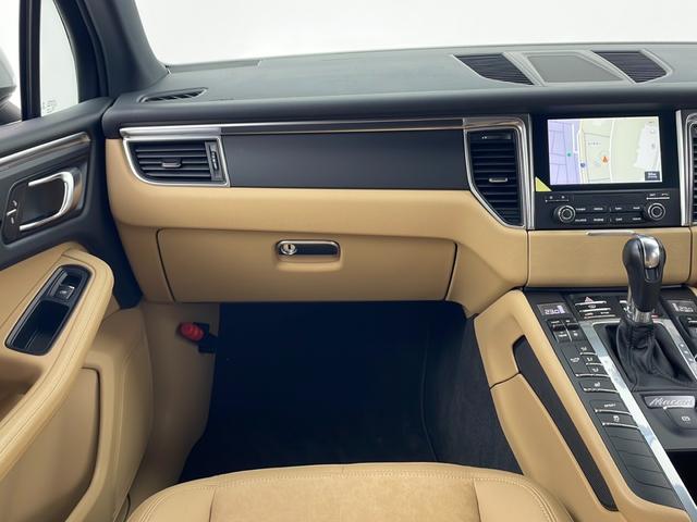 マカン マカンＧＴＳ　純正ＯＰ　ＢＢＳ製ＲＳスパイダー２０インチＡＷ　純正１８インチスタッドレス付ＡＷ　ＨＤＤナビ　ＬＥＤヘッドライト　スマートキー　スペアスマートキー（5枚目）