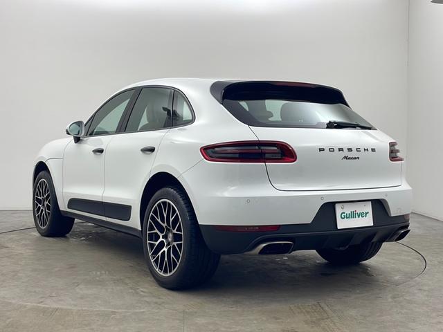 マカン マカンＧＴＳ　純正ＯＰ　ＢＢＳ製ＲＳスパイダー２０インチＡＷ　純正１８インチスタッドレス付ＡＷ　ＨＤＤナビ　ＬＥＤヘッドライト　スマートキー　スペアスマートキー（20枚目）