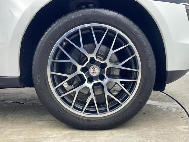 マカン マカンＧＴＳ　純正ＯＰ　ＢＢＳ製ＲＳスパイダー２０インチＡＷ　純正１８インチスタッドレス付ＡＷ　ＨＤＤナビ　ＬＥＤヘッドライト　スマートキー　スペアスマートキー（22枚目）