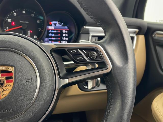 マカン マカンＧＴＳ　純正ＯＰ　ＢＢＳ製ＲＳスパイダー２０インチＡＷ　純正１８インチスタッドレス付ＡＷ　ＨＤＤナビ　ＬＥＤヘッドライト　スマートキー　スペアスマートキー（32枚目）