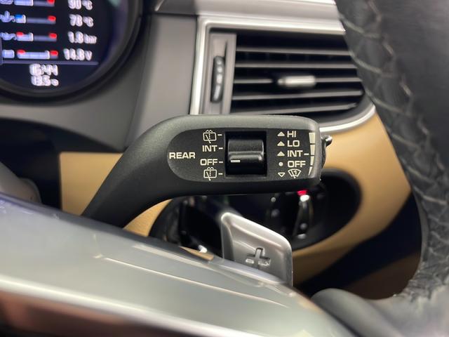 マカン マカンＧＴＳ　純正ＯＰ　ＢＢＳ製ＲＳスパイダー２０インチＡＷ　純正１８インチスタッドレス付ＡＷ　ＨＤＤナビ　ＬＥＤヘッドライト　スマートキー　スペアスマートキー（42枚目）