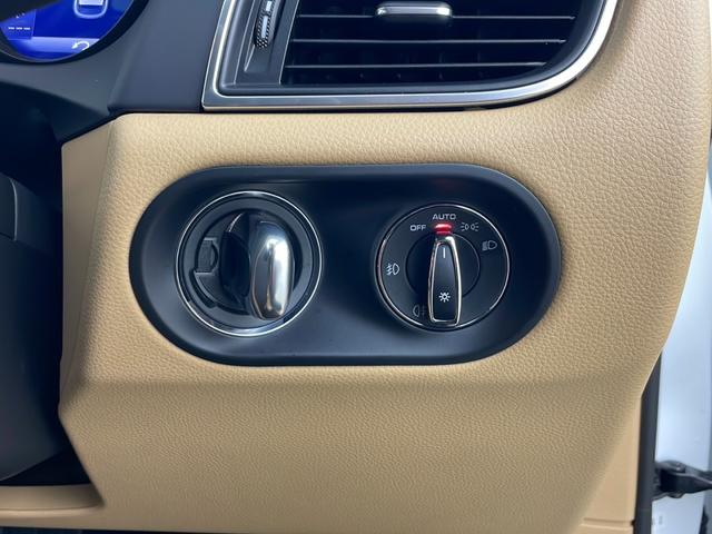 マカン マカンＧＴＳ　純正ＯＰ　ＢＢＳ製ＲＳスパイダー２０インチＡＷ　純正１８インチスタッドレス付ＡＷ　ＨＤＤナビ　ＬＥＤヘッドライト　スマートキー　スペアスマートキー（49枚目）