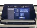 クラウンハイブリッド ＲＳアドバンス　Ｆｏｕｒ　４ＷＤ　サンルーフ　白革シート　純正ナビ　フルセグＴＶ　バックカメラ　純正ドライブレコーダー　ビルトインＥＴＣ　ＵＳＢポート　電動パーキングブレーキ　オートブレーキホールド　トヨタセーフティセンス（8枚目）