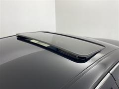 安心の全車保証付き！（※部分保証、国産車は納車後３ヶ月、輸入車は納車後１ヶ月の保証期間となります）。その他長期保証（有償）もご用意しております！※長期保証を付帯できる車両には条件がございます。 6