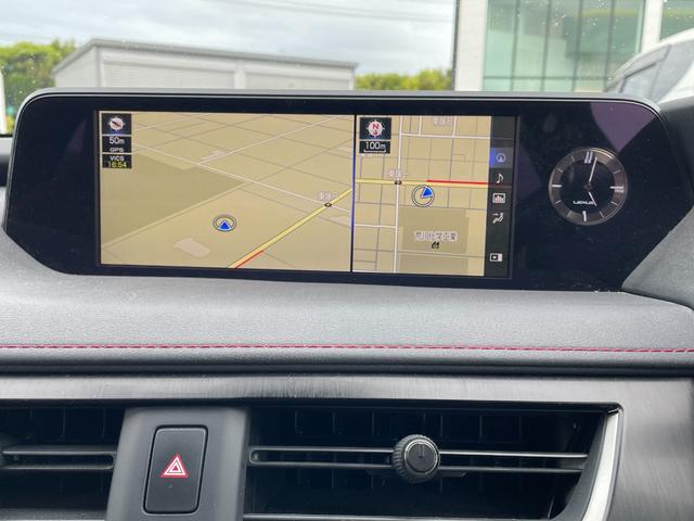 ＵＸ ＵＸ２５０ｈ　Ｆスポーツ　サンルーフ　純正ナビ　赤レザーシート　フルセグ　パワーシート　シートヒーター　レーダークルーズコントロール　プリクラッシュセーフティ　バックカメラ　ステアリングヒーター　オートマチックハイビーム（6枚目）