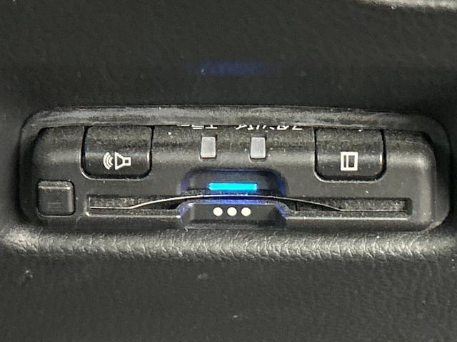 フィット e:HEVリュクス 純正8型ナビ(CD DVD BT フルセグTV) バックカメラ ETC シティブレーキシステム レーンキープアシスト オートハイビーム レーダークルーズコントロール コーナーセンサー(13枚目)