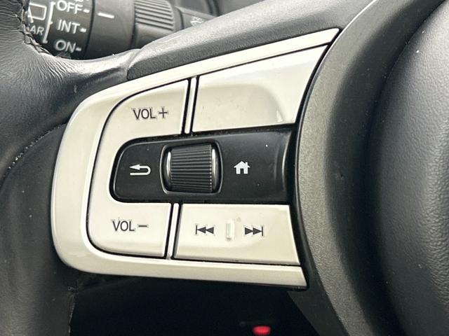 フィット e:HEVリュクス 純正8型ナビ(CD DVD BT フルセグTV) バックカメラ ETC シティブレーキシステム レーンキープアシスト オートハイビーム レーダークルーズコントロール コーナーセンサー(24枚目)