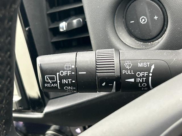 フィット e:HEVリュクス 純正8型ナビ(CD DVD BT フルセグTV) バックカメラ ETC シティブレーキシステム レーンキープアシスト オートハイビーム レーダークルーズコントロール コーナーセンサー(25枚目)